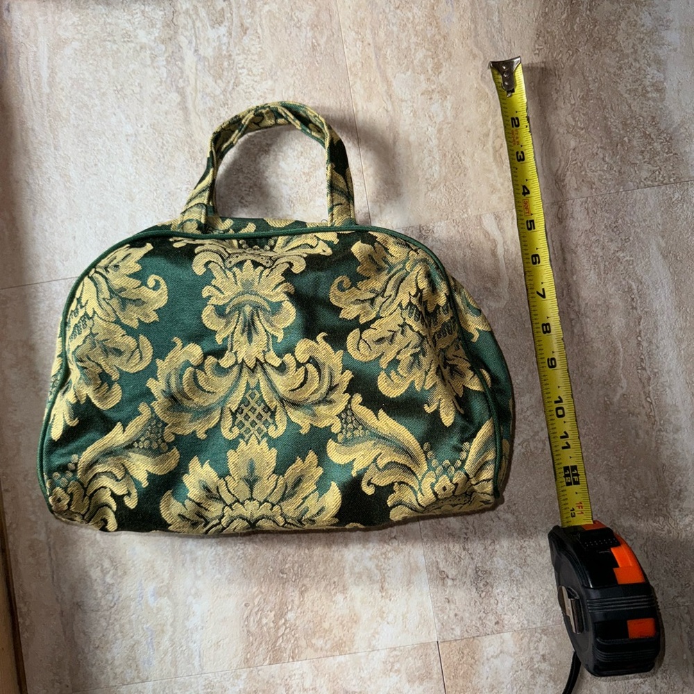Vintage makeup or travel bag - Picture 8 of 14